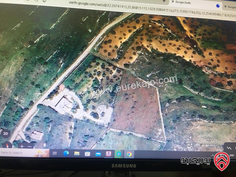 مزرعة مساحة الأرض 4 دونم و 860م والبناء 400م للبيع في اربد - النعيمه