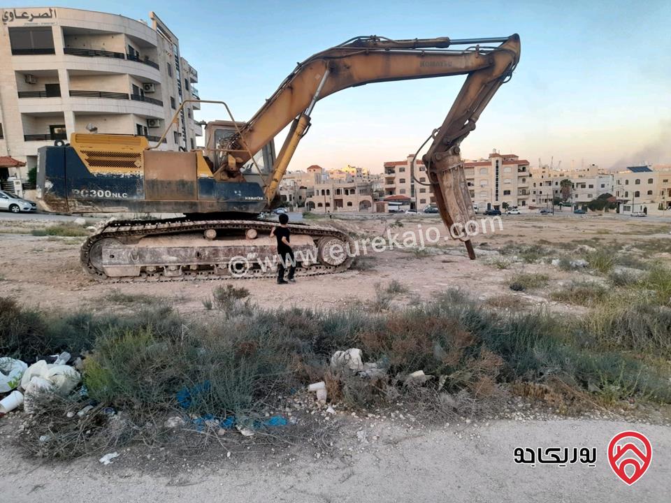 قطعة ارض مساحة 1 دونم و 100م للبيع من الملك مباشرة في الزرقاء - البتراوي الجنوبي 