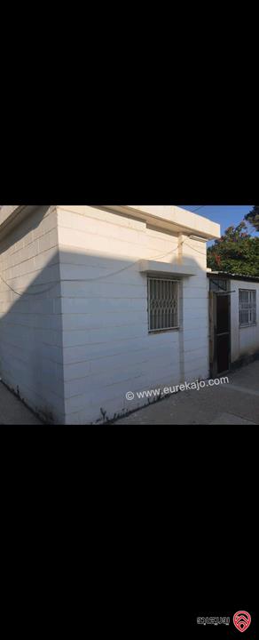 بيت ريفي مساحة 100م مع ارض 900م للبيع في الاغوار الشمالية - منطقة كريمة