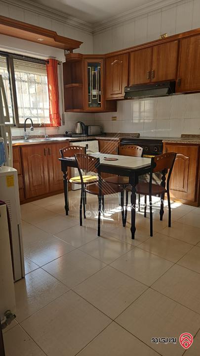 شقة مميزة طابق أرضي مساحة 143م مع مساحات خارجية للبيع في عمان - تلاع العلي