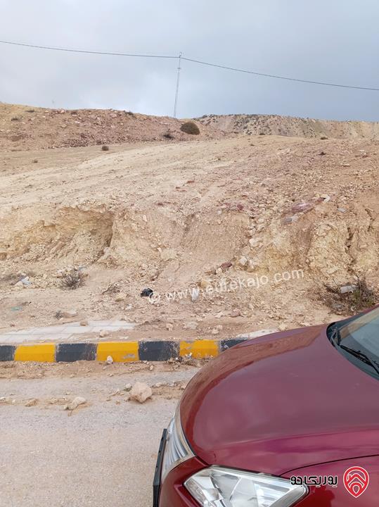 قطعة أرض مميزة ذات اطلالة جملية مرتفعة مساحة 1 دونم للبيع في عمان - ابو نصير حي الضياء فوق شارع الأردن 