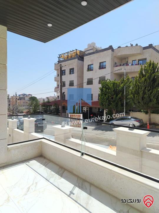 شقة فاخرة للبيع في عمان خلدا  - خلف المستشفى السعودي ومقابل ميداس طابق ثاني 217م لم تسكن بسعر مغري