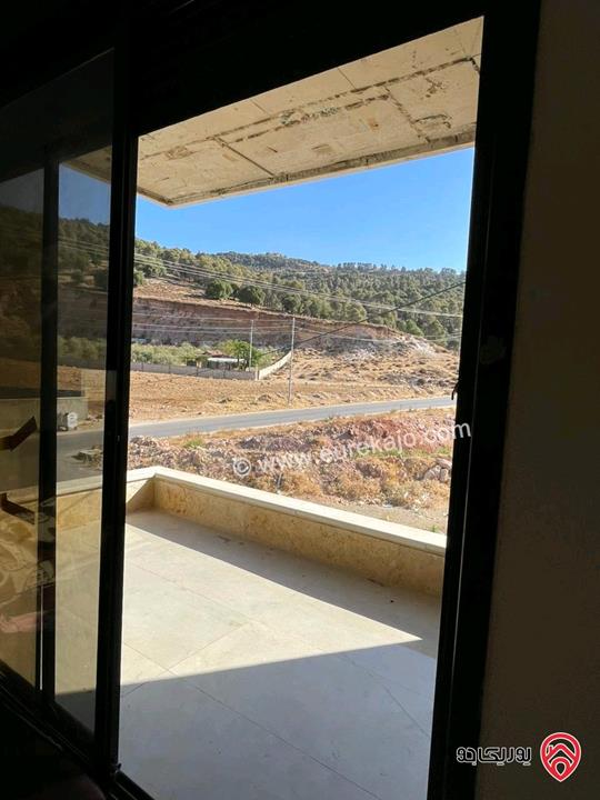 فيلا مساحة 400م على أرض 500م للبيع في السلط - السرو