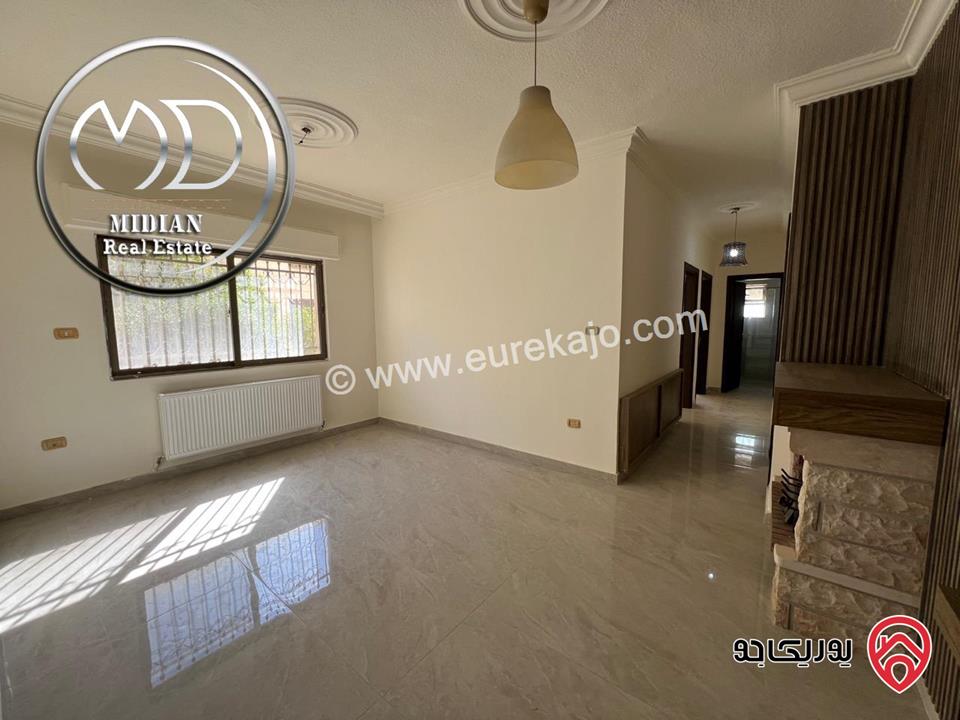 شقة ارضية للبيع في عمان - ضاحية الرشيد مساحة 170م مع ترس 80م تشطيبات سوبر ديلوكس بسعر مميز