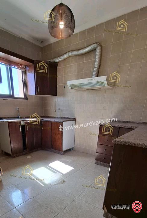 شقة فارغة طابق ثالث مساحة 110م للإيجار في عمان - تلاع العلي 