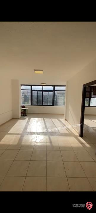 مكتب طابق ثاني مساحة 126م للبيع في عمان - خلدا