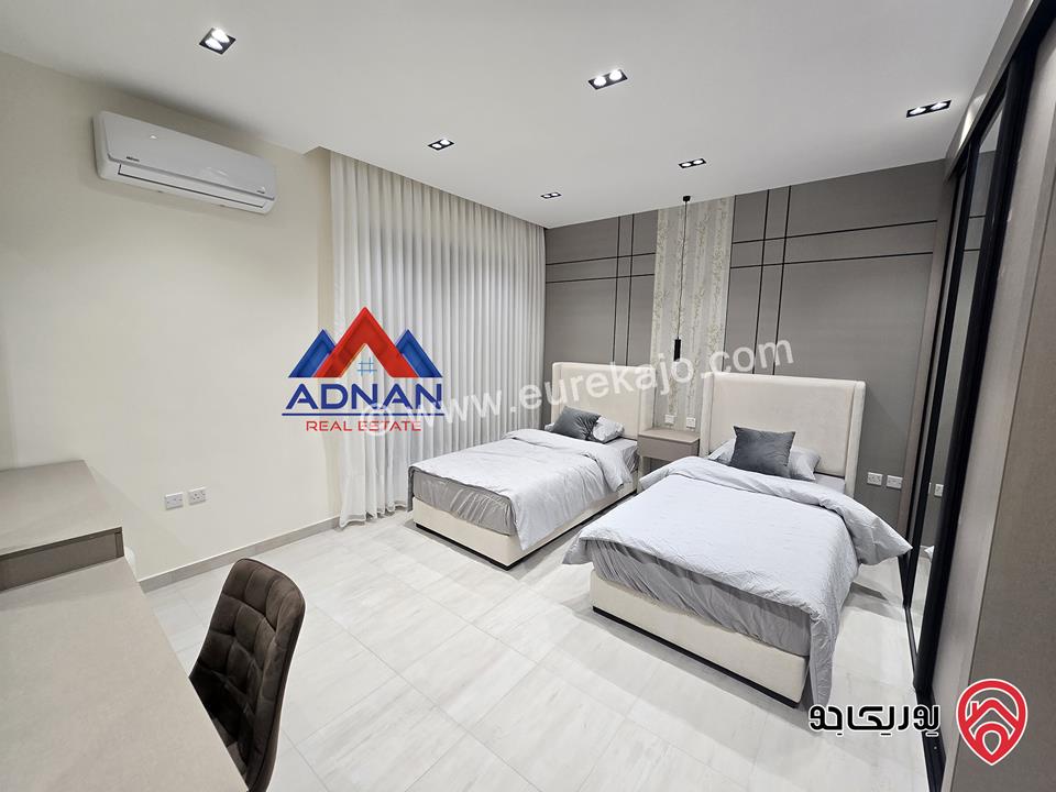 شقة طابقية مساحة 230م فخمة ملوكية مفروشة بالكامل للإيجار السنوي في عمان - عبدون