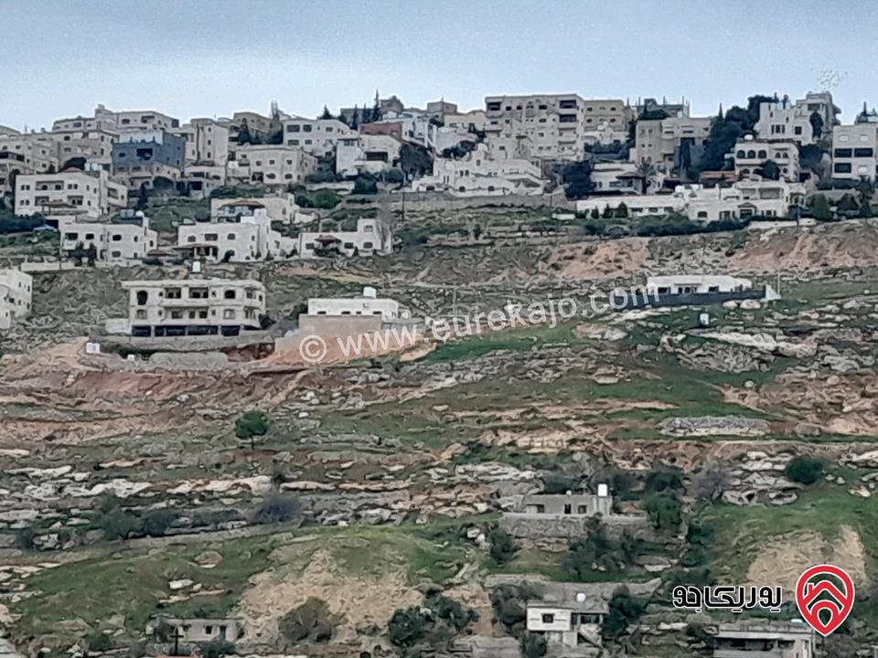 منزل مساحة 110م على أرض 350م للبيع في السلط 