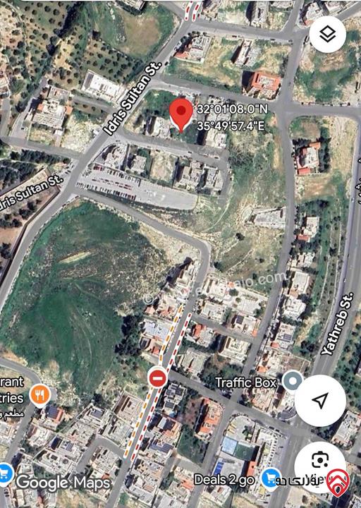 أرض مساحة 900م تنظيم أ خاص للبيع في عمان - دابوق خلف المواصفات و المقاييس