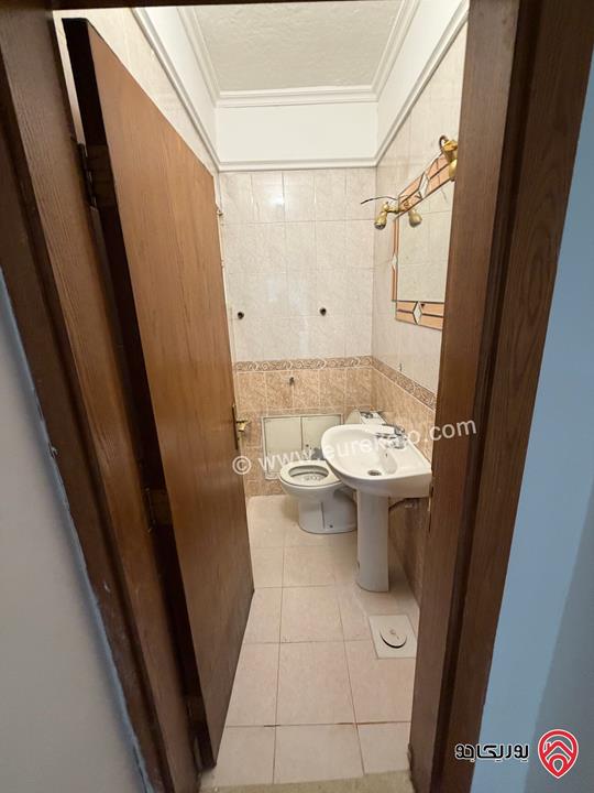 شقة طابق رابع مساحة 108م للبيع في عمان - الرابية 