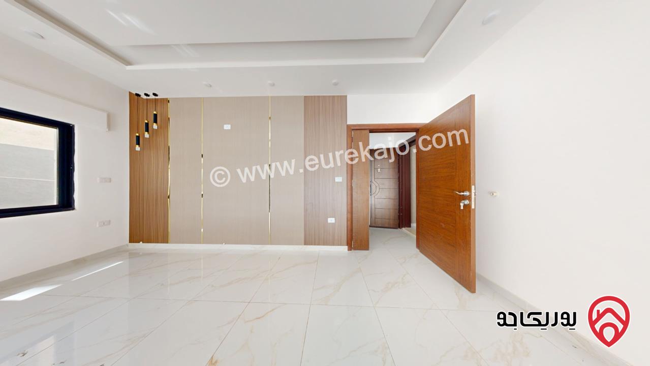 شقة طابق ارضي مساحة 150م مع كراج و مدخل مستقل للبيع في عمان - ضاحية الرشيد 