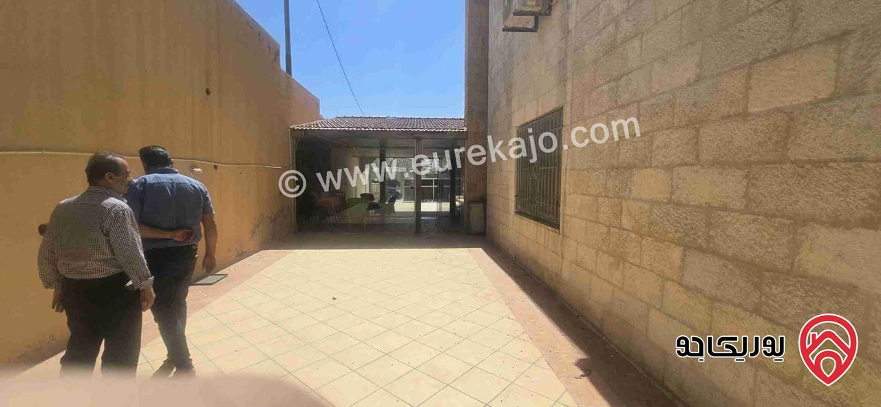 شقة ارضية مساحة 351م و حديقة وتراسات 350م للبيع في عمان - الرابية