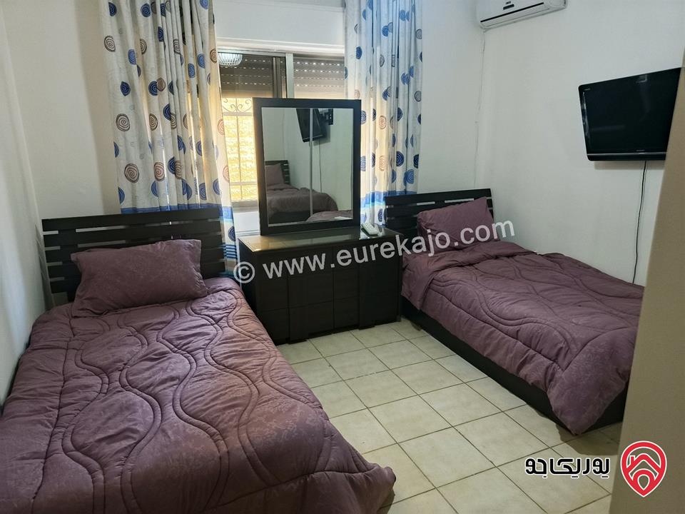 شقة طابق أرضي مساحة 173م مع ترس 60م مفروشة للبيع في عمان - الرابية