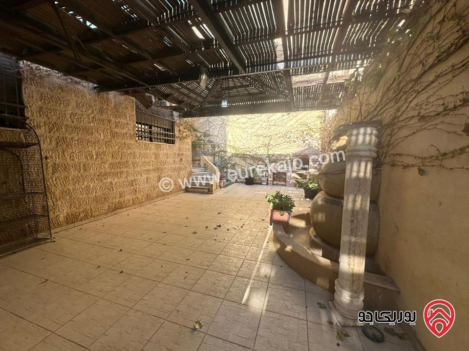 شقة مميزة دوبلكس مساحة 260م داخلي و 150م خارجي للبيع في عمان - خلدا