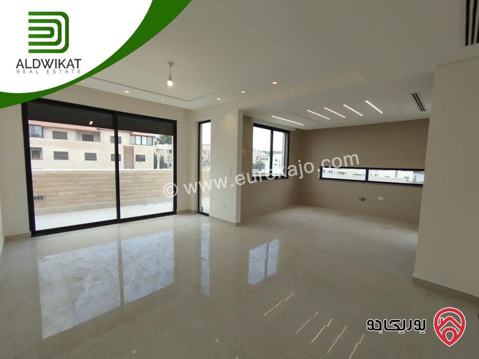 روف للبيع في عمان - دابوق مساحة البناء 190م ومساحة الترس 190م