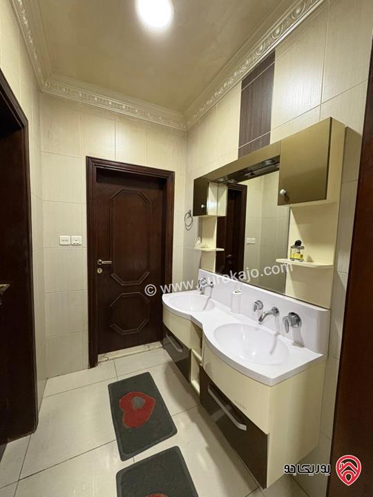 فيلا مساحة 500م على أرض 406م للبيع في الزرقاء - جبل طارق قرب اسواق مكة  