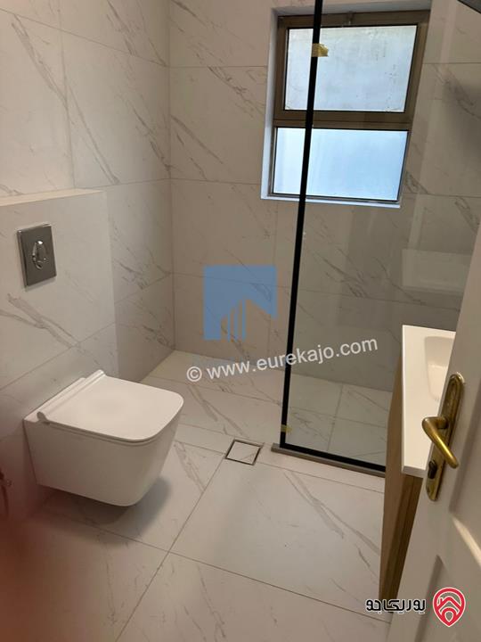 شقة فاخرة طابق ثاني 210م تشطيب سوبر ديلوكس للبيع في عمان - دير غبار