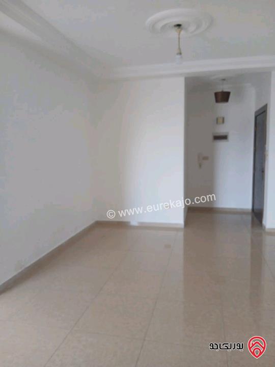 شقة طابق ثالث مساحة 110م للبيع في عمان - البيادر