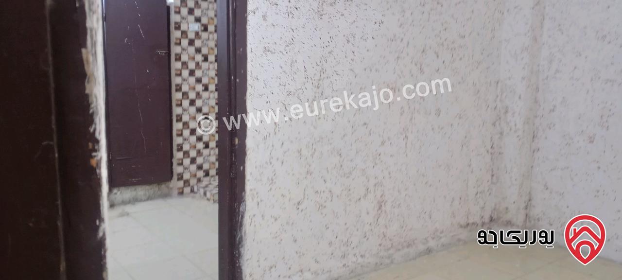 عمارة مكونة من 3 طوابق للايجار او للبيع في الزرقاء - الغويرية نهاية شارع الجزائر