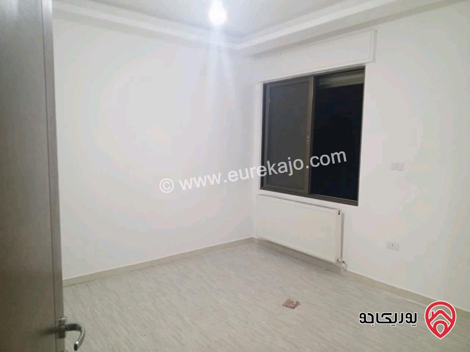 شقة فارغة أرضية مساحة 130م للايجار في عمان - خلدا