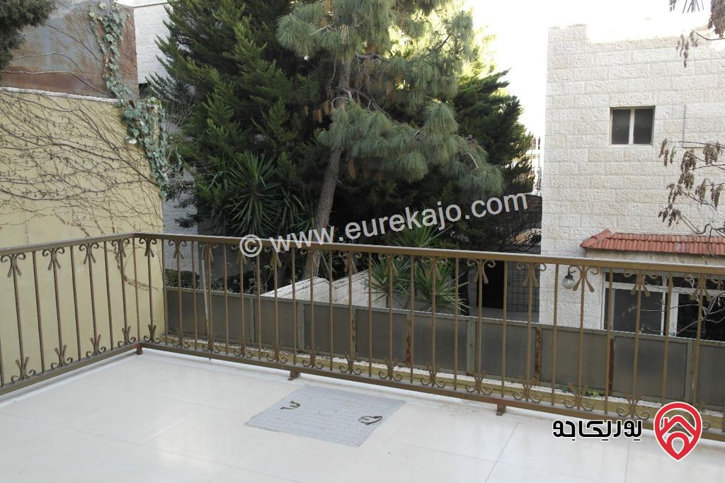 فيلا فارغة مساحة 650م على أرض 400م للايجار في عمان - عبدون