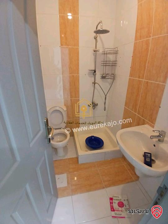 شقة فارغة طابق ارضي مساحة 100م داخلي و 30م خارجي للايجار في عمان - الدوار السابع 