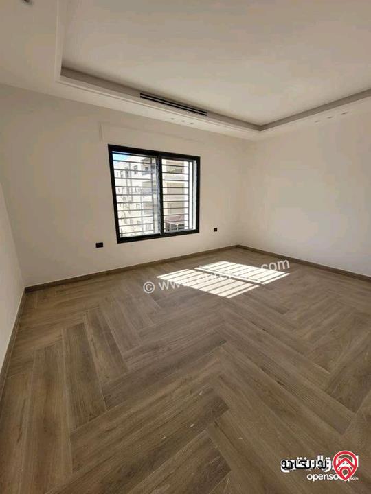 شقة فاخرة مساحة 240م جديدة لم تسكن للايجار في عمان - خلدا 