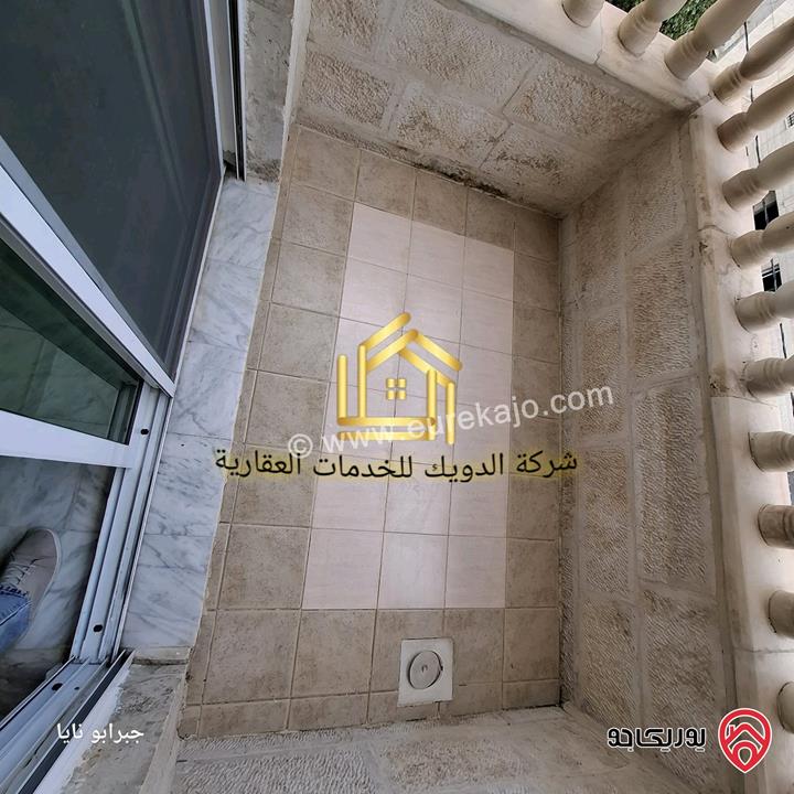 شقه فارغه طابق ثالث مساحة 185م للإيجار في عمان - خلدا 