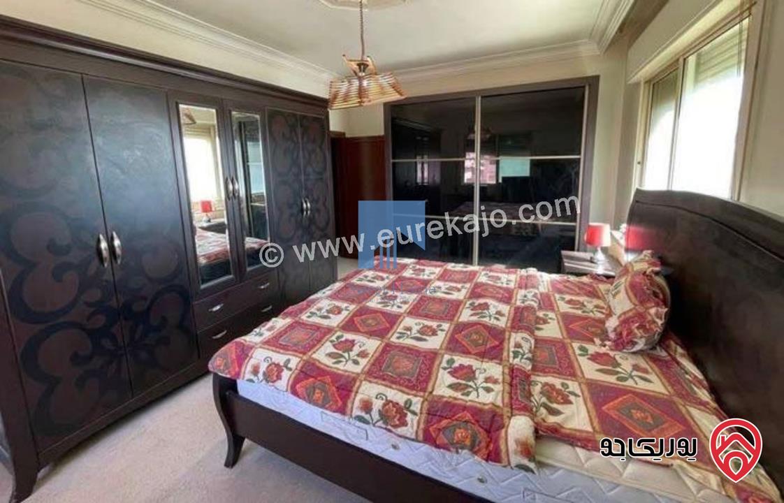 شقة مميزة للبيع في عمان تلاع العلي - خلف السلطان طابق ثالث 260م مع روف 70م بسعر مغري