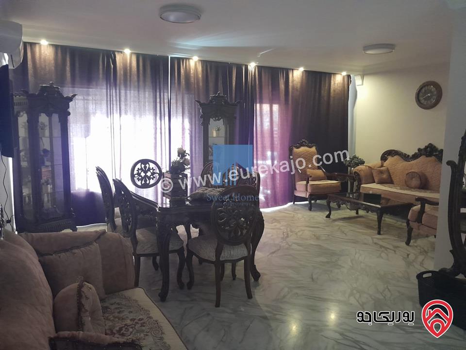 شقة أرضية مفروشة فاخرة للبيع في عمان - السابع قرب السفارة الرومانية 185م مع ترس امامي 25م تشطيب سوبر ديلوكس