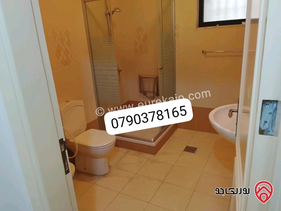 شقة طابقية مفروشة أو فارغة مساحة 230م للايجار في عمان - ام السماق شارع مكة