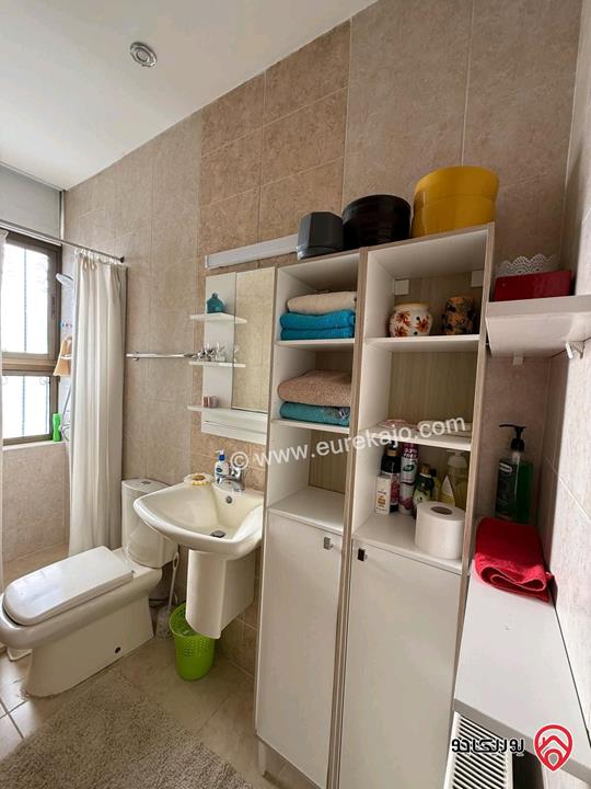 شقة طابق ثالث مساحة 174م + روف 150م للبيع في عمان - السابع 