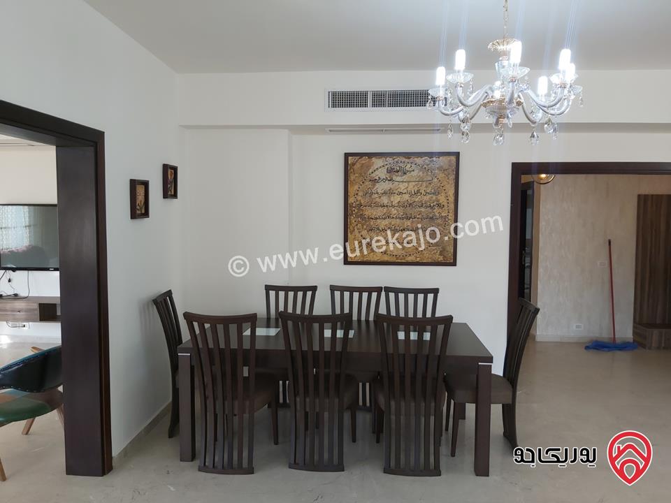 شقة أرضية طابقية مفروشة مساحة 302م داخلي و 70م خارجي للايجار في عمان - دير غبار