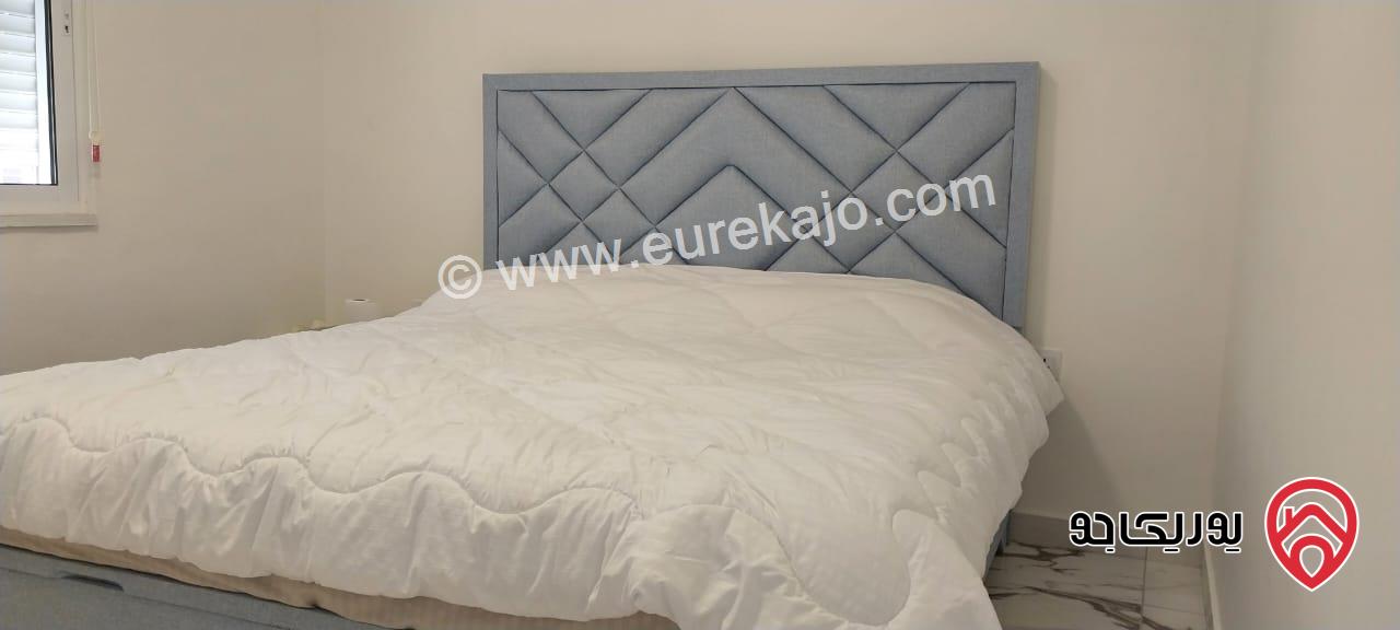 شبه فيلا متلاصقة مفروشة للبيع في عمان - ام السماق مساحة الارض 150م ومساحة البناء 180م بسعر مغري