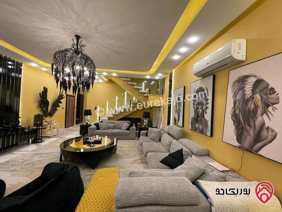شقة طابق ثالث دوبلكس مساحة 247م للبيع في عمان - أم السماق