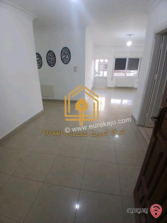 شقة فارغة طابق اول مساحة 150م للإيجار في عمان - الدوار السابع 