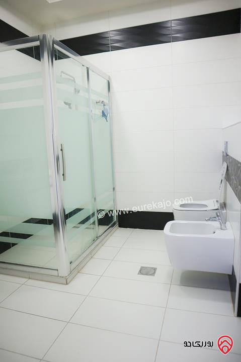 شقة مفروشة طابق ثاني مساحة 262م للإيجار في عمان - دير غبار