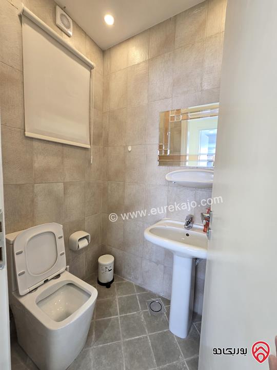 شقة فخمة مفروشة طابق ثالث مساحة 200م للإيجار السنوي في عمان - عبدون الحي الدبلوماسي 