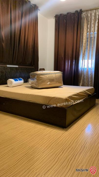 شقة مميزة مفروشة  مساحة 180م داخلي و 90م خارجي للإيجار من المالك مباشرة في عمان - جبل عمان