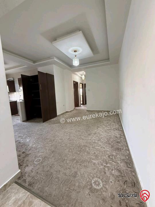 شقة أرضية مساحة 120م داخلي و 120م خارجي للبيع في عمان - مرج الحمام