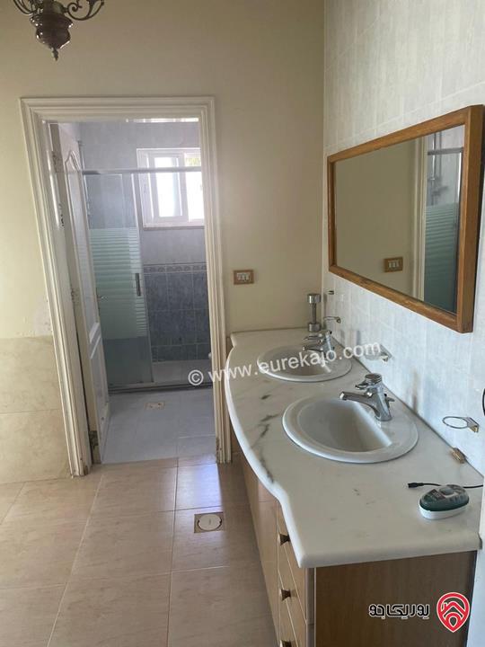 فيلا مساحة 559م على أرض 1 دونم للبيع في عمان - شفا بدران