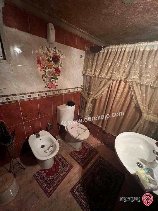 شقة طابق ثالث مساحة 150م للبيع في عمان - طبربور حي الخزنة