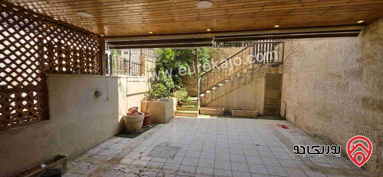 شقة فاخرة شبه أرضية مساحة 224م للبيع في عمان - طبربور 