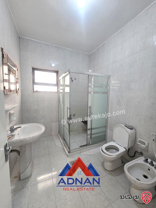 فيلا مستقلة مساحة 500م على أرض 803م للبيع في عمان - تلاع العلي شارع المدينة المنورة