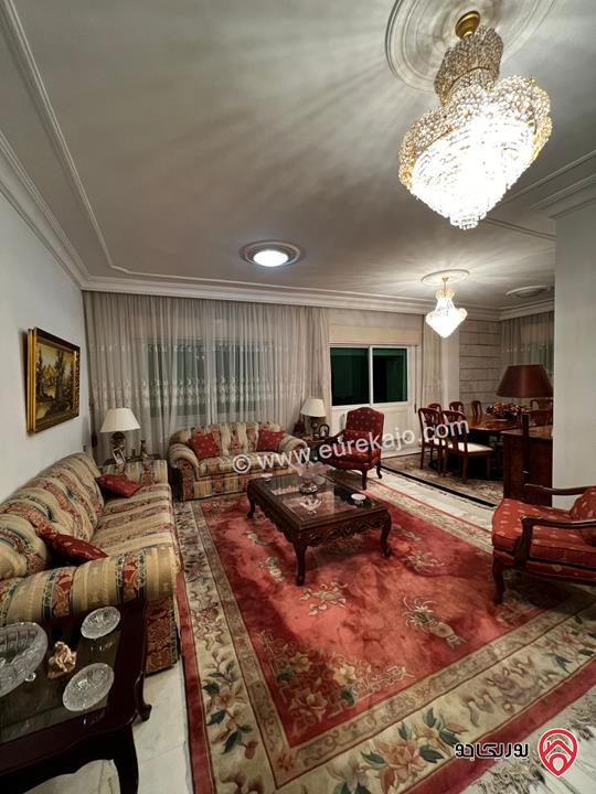  شقة مميزة طابق أول مساحة 189م للبيع في عمان - أم السماق