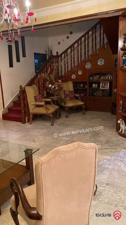 فيلا مساحة 850م على أرض 670م للبيع في عمان - الرابية 