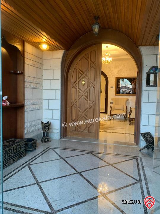 فيلا مستقلة مساحة 680م على أرض 980م للبيع في عمان - الجبيهة