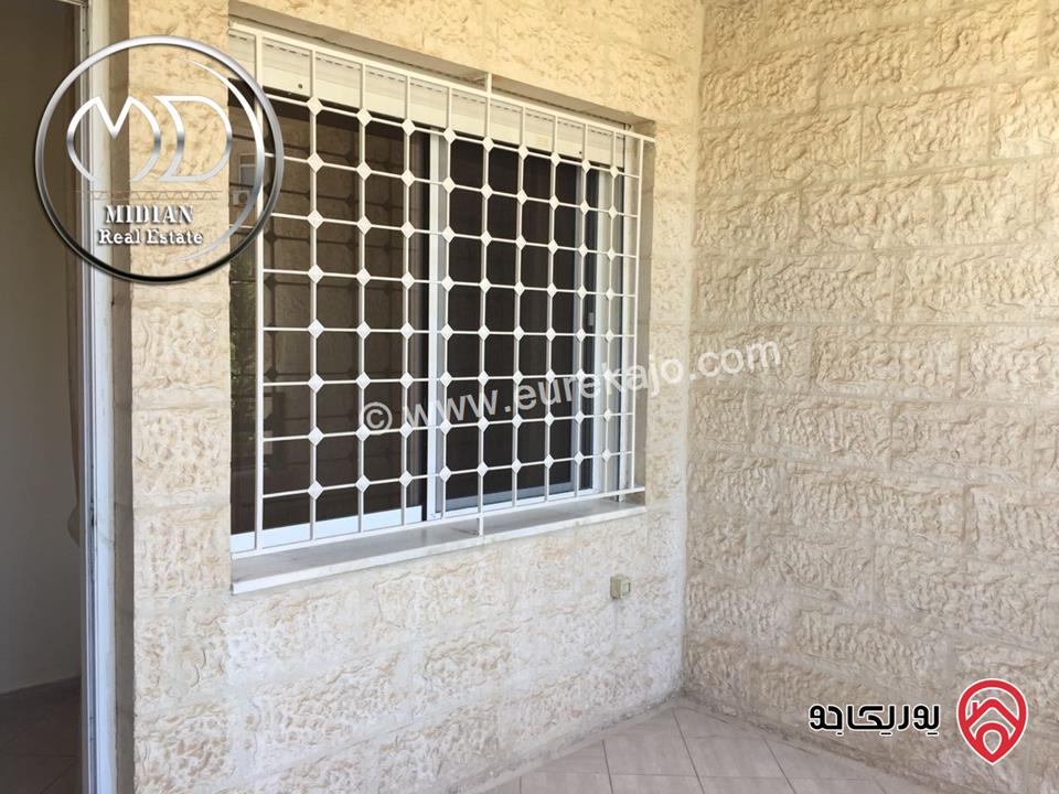 شقة ارضية طابقية فارغة للايجار في عمان - عبدون مساحة 300م مع ترس و حديقة 150م اطلالة جميلة