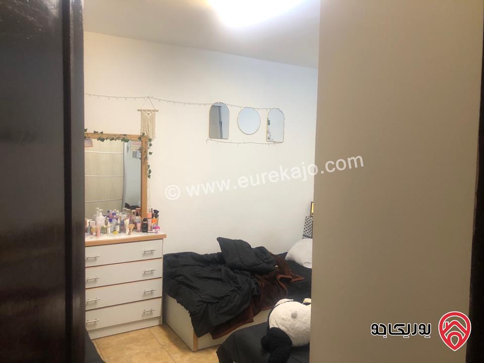 شقة طابق ثالث مساحة 120م للبيع في عمان - النصر حي عدن