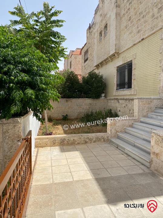 فيلا متلاصقة دوبلكس مساحة البناء 200م على أرض 150م للبيع في عمان - مرج الحمام 